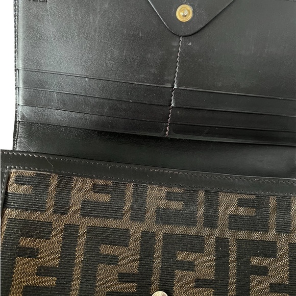 Vintage Fendi Zucca Print + Leather Trifold Convertible Wallet on Chain - Picture 8 of 12